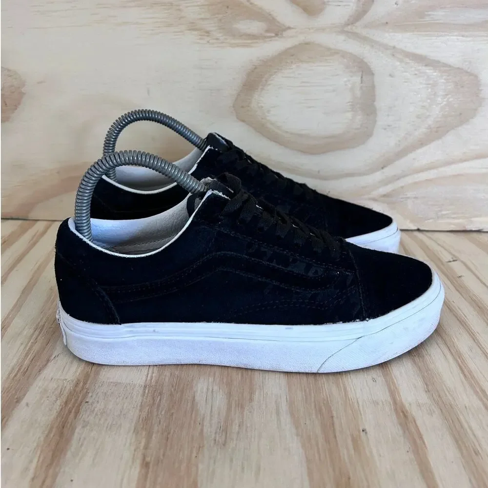 Vans Off The Wall - Premium Old Skool Suede - Sneakers - Black - Women's - 6.5